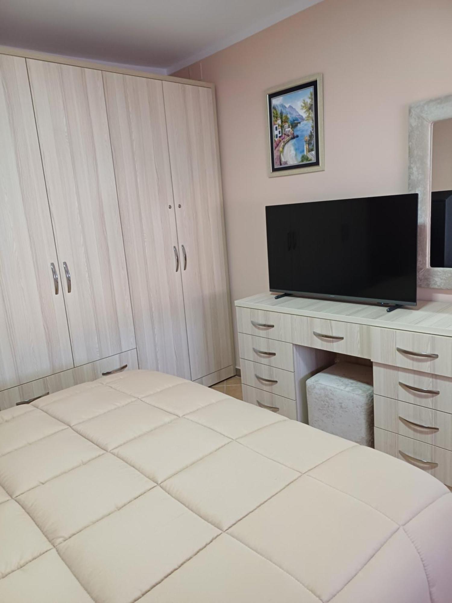 Apartamenti Vero ติรานา ภายนอก รูปภาพ