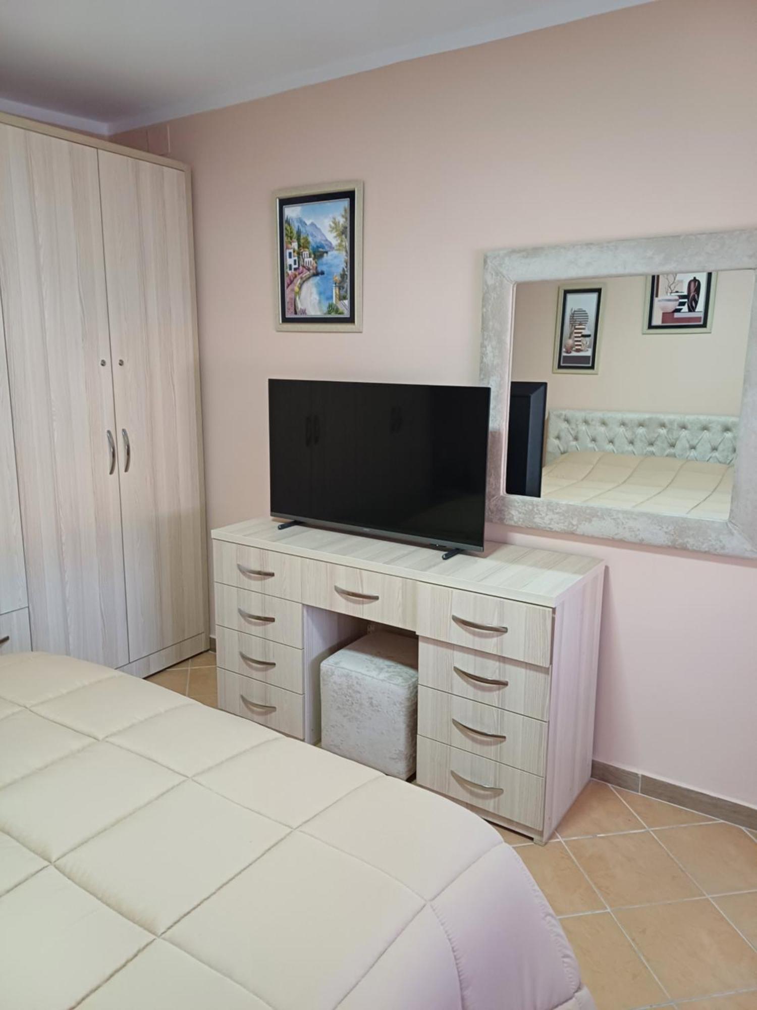 Apartamenti Vero ติรานา ภายนอก รูปภาพ