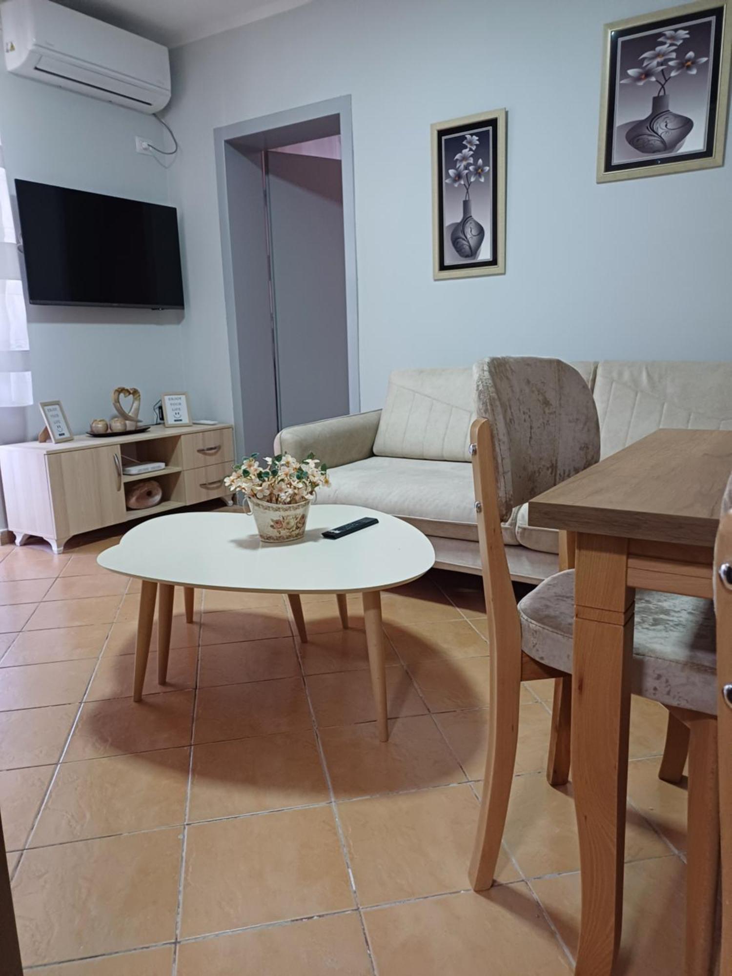 Apartamenti Vero ติรานา ภายนอก รูปภาพ