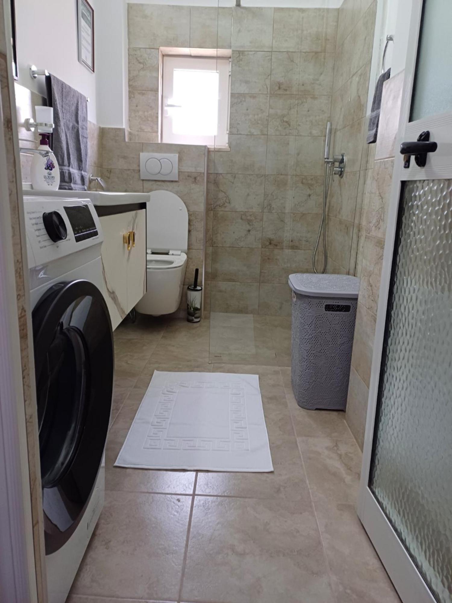 Apartamenti Vero ติรานา ภายนอก รูปภาพ